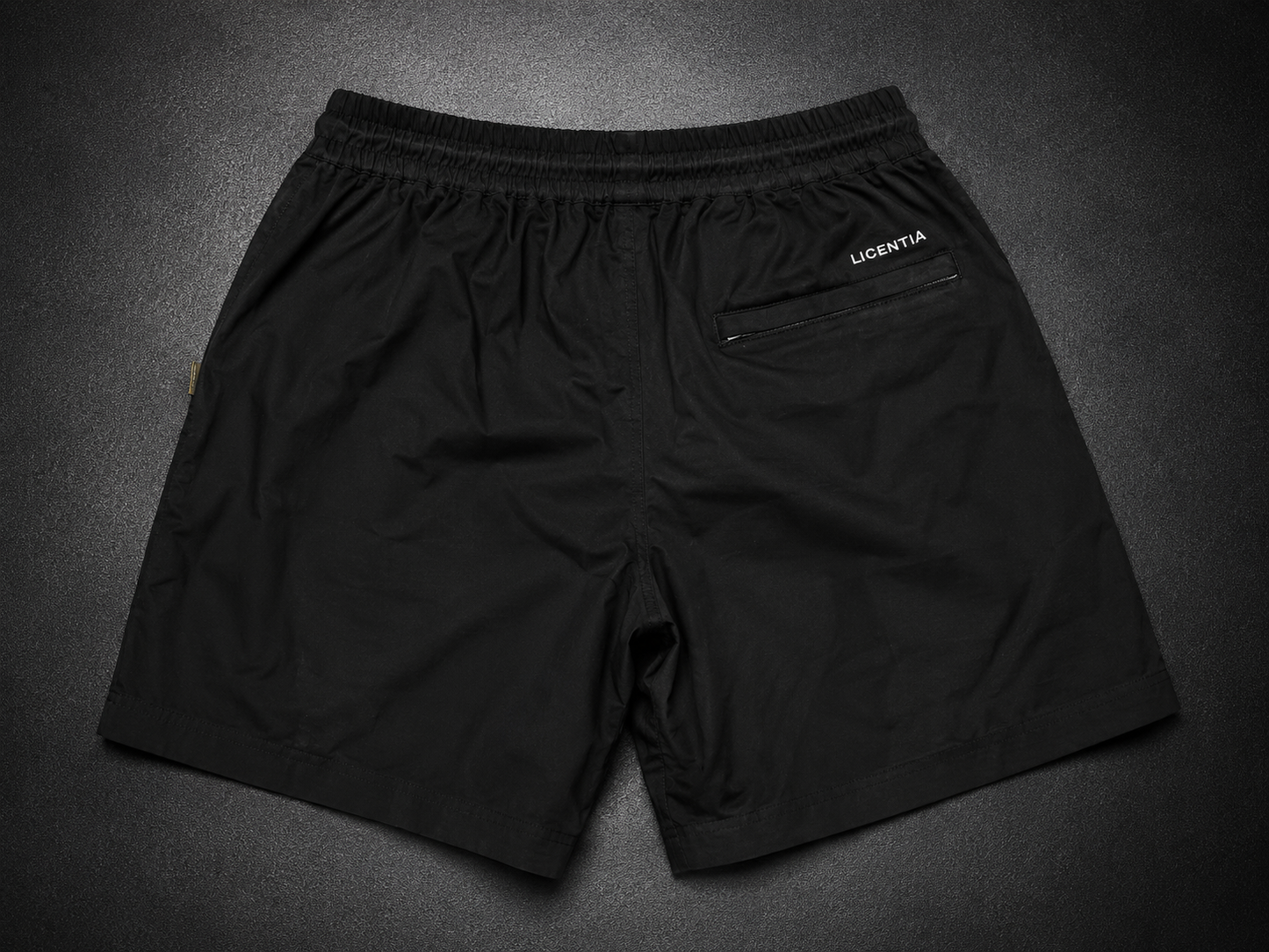 MODEL SHORTS